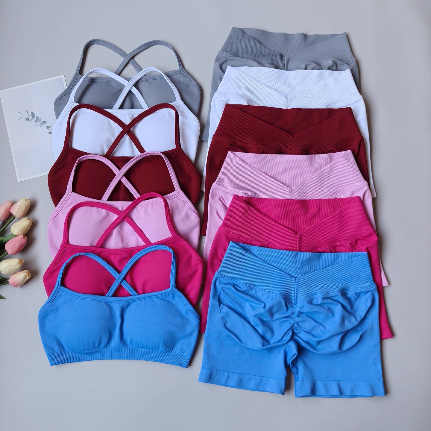 Pilates Yoga Kit - Seamless Beautiful Back High Waisted Shorts