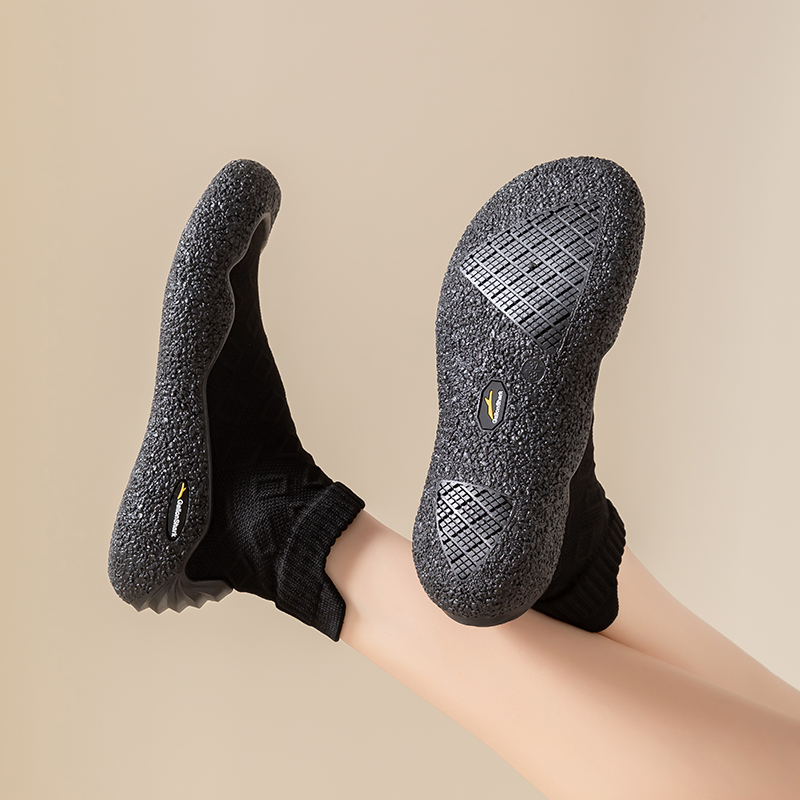 GallonShark Lightweight Barefo - огляд і ціна Pilates Yoga Classes