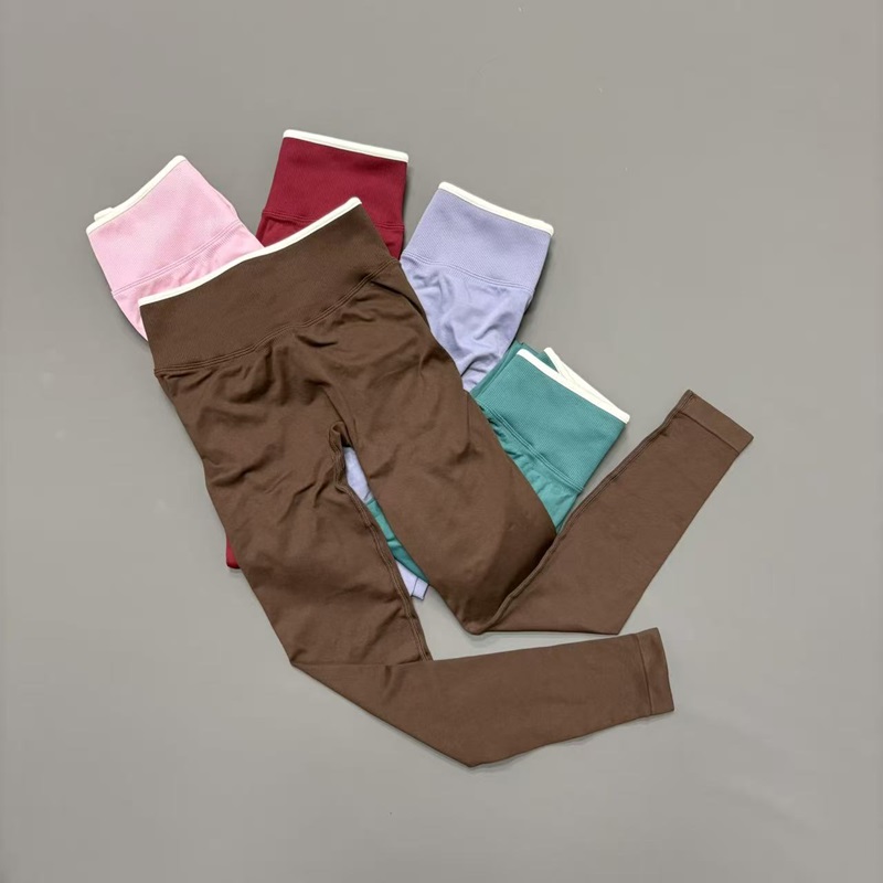 Sculpt Scrunch Leggings Women  - огляд і ціна Pilates Yoga Outfit
